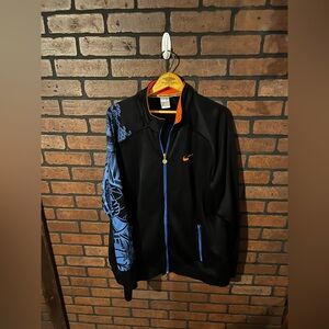 Vintage Nike Black and Blue Men's  Basketball Jacket